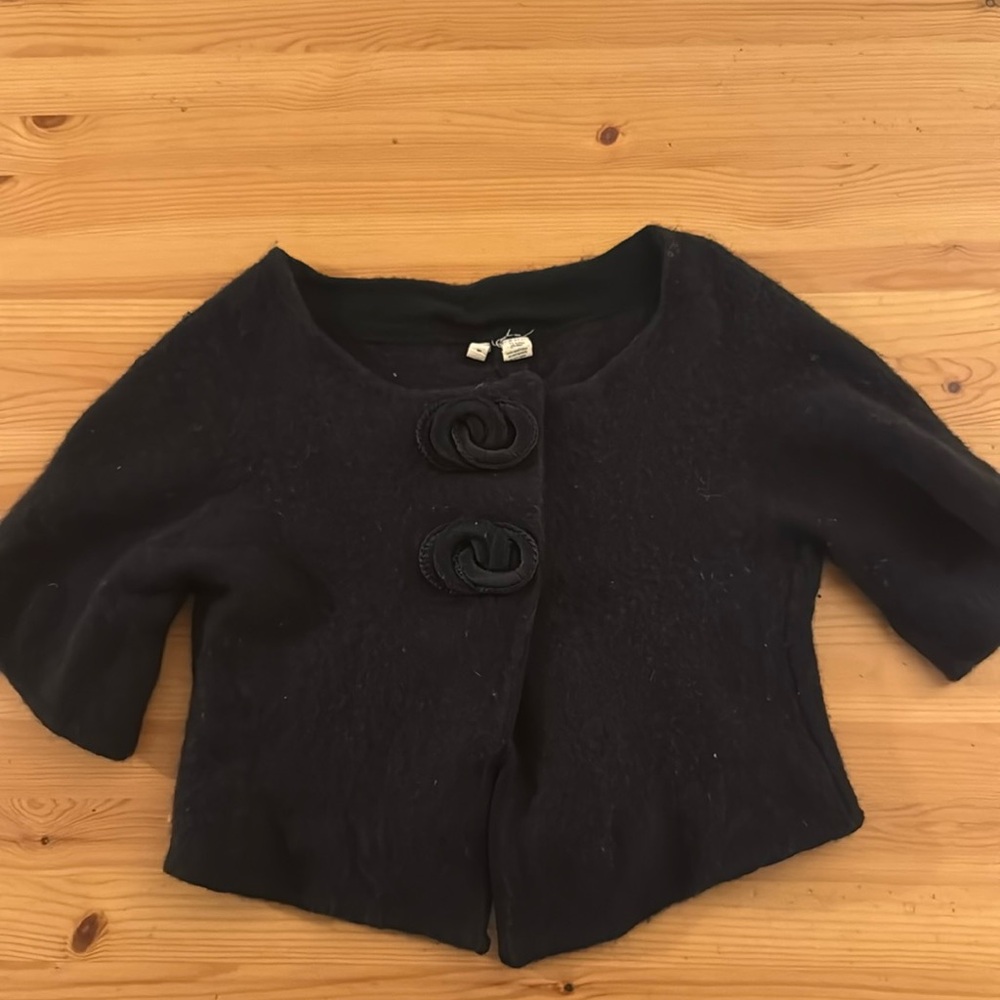 MOTH black cropped sweater size L